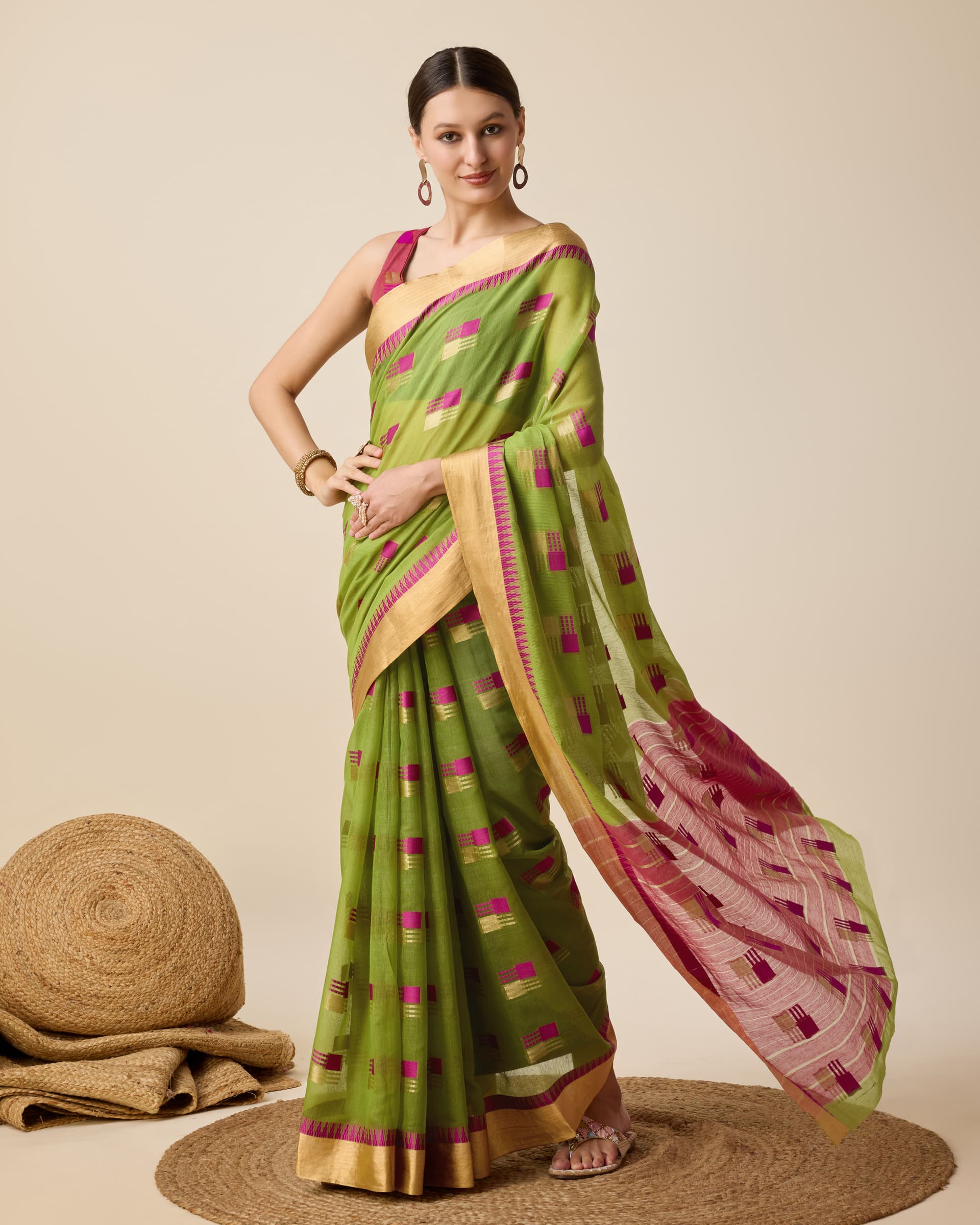 Soft Silk Saree with Geometric Woven Motifs, Indian Saree, Lightweight Wedding Saree, Traditional Ethnic Wear